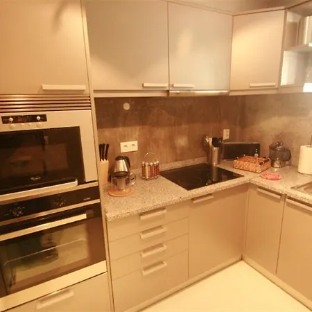 Superb 2 Bedroom In Lisbon